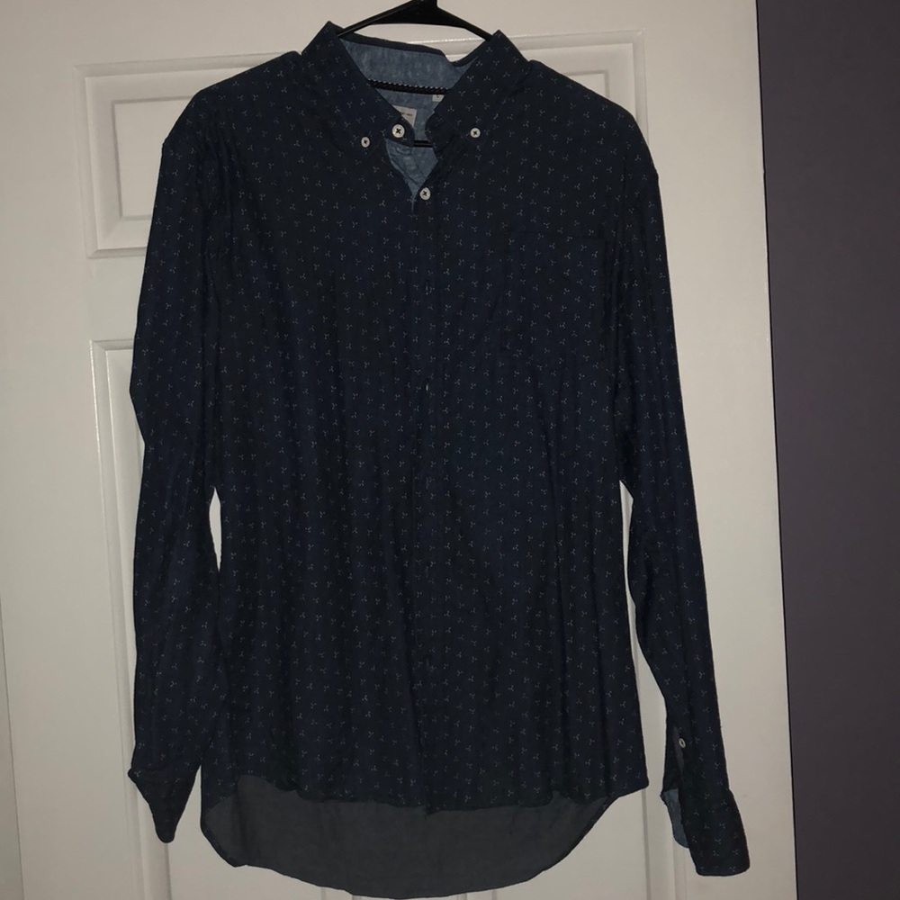 7Diamonds dotted button up